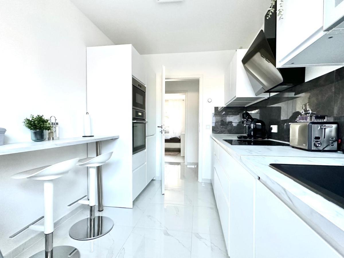 Stilvolles Apartment In Bonn Eksteriør billede